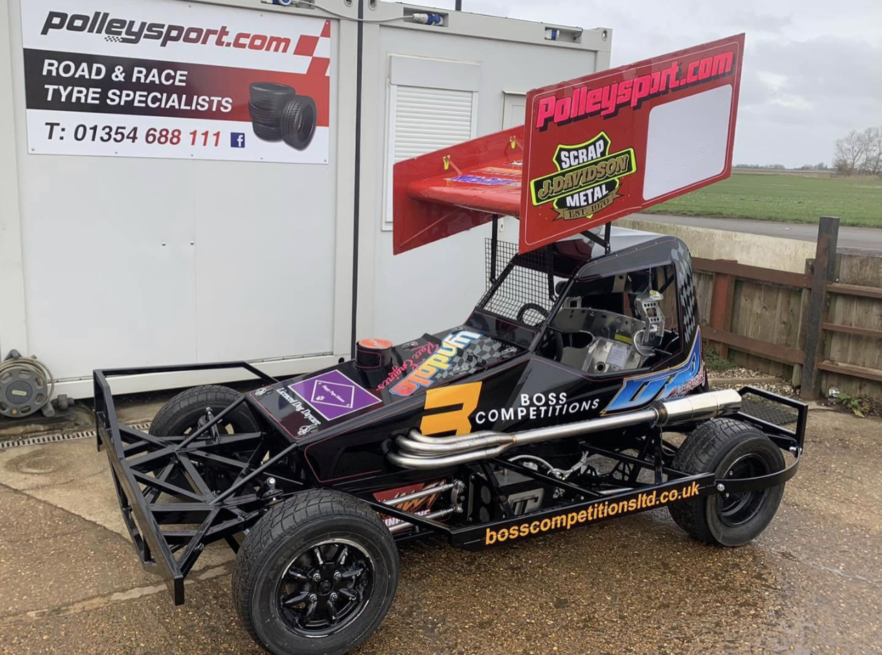 A TEST DAY + 5 RACE MEETINGS IN A BRISCA F2